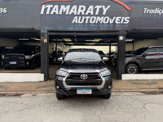 TOYOTA HILUX 2.8 SRX 4X4 CD 16V DIESEL 4P AUTOMÁTICO TOYOTA HILUX 2.8 SRX 4X4 CD 16V DIESEL 4P AUTOMÁTICO